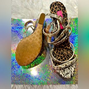Betsy Johnson Wedges in great condition, Size 8